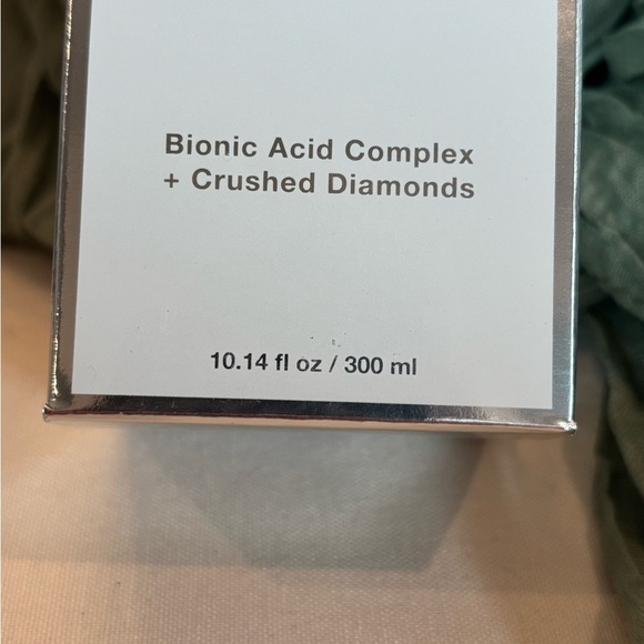 Kaplan MD Diamond Contour Insta-Glow Gommage Body Peel • Exfoliating Treatment - Picture 7 of 7